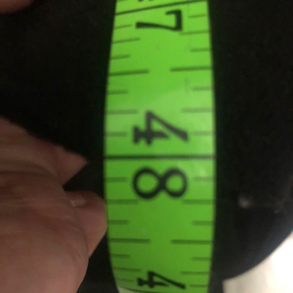 Womens Long Black Coat. Size Large/Extra Large - Picture 5 of 8